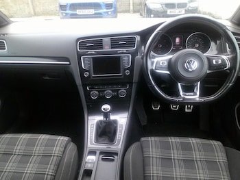 Used Volkswagen Golf 2016 for sale - 78919560: Photo