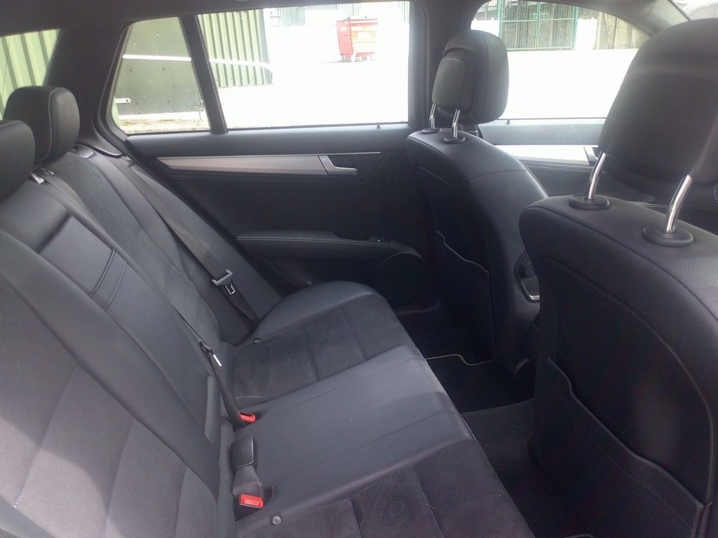 Used Mercedes-Benz C Class 2014 for sale - 76647243: Photo 5