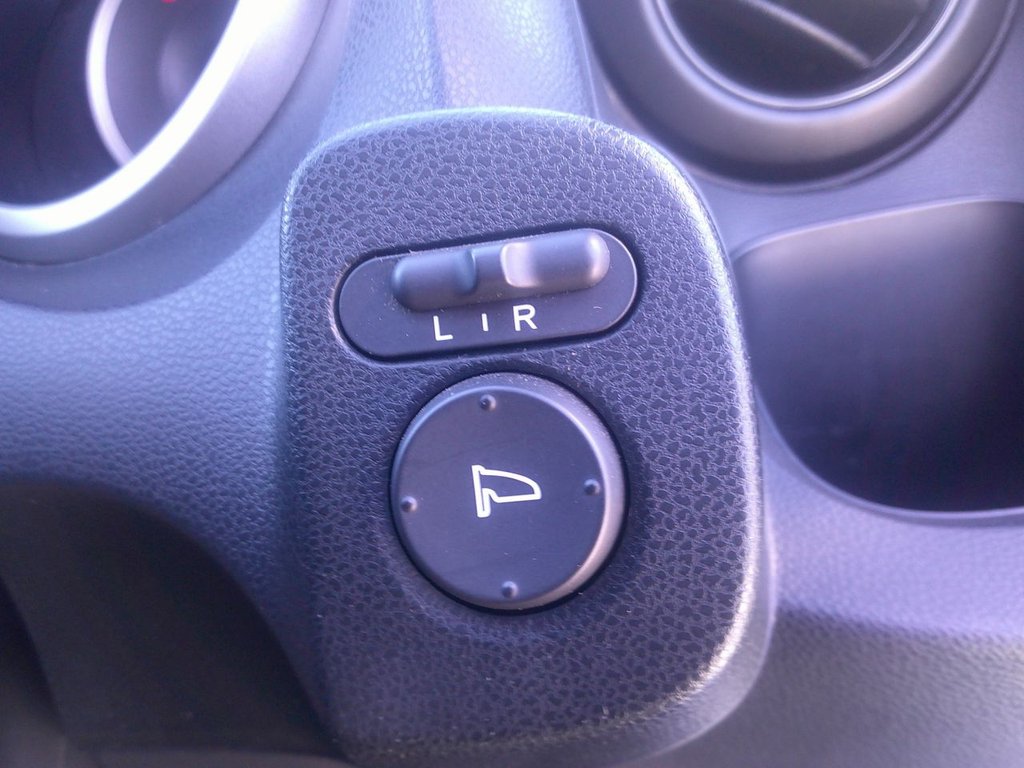 Used Honda Jazz 2009 for sale - 77110939: Photo 15