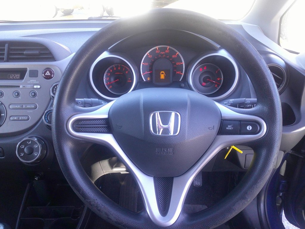 Used Honda Jazz 2009 for sale - 77110939: Photo 16