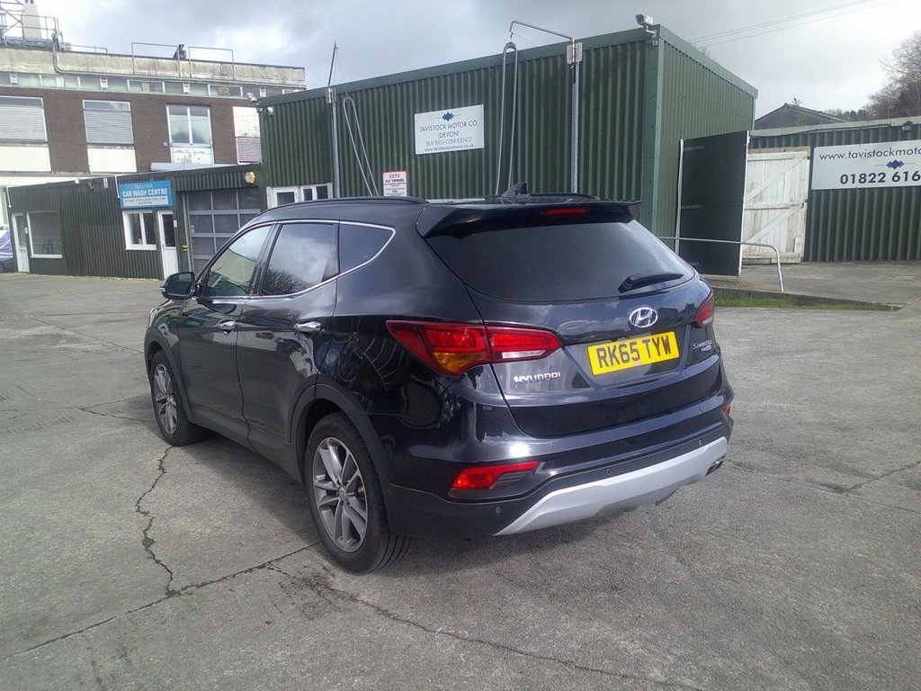 Used Hyundai Santa Fe 2015 for sale - 77879880: Photo 10