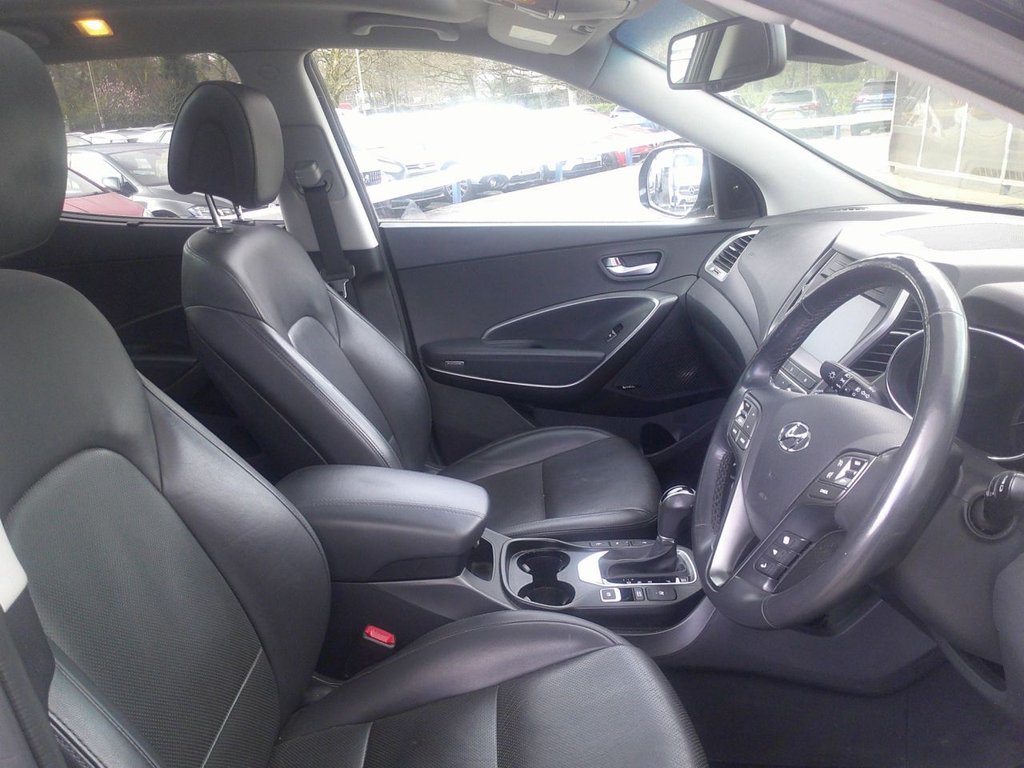 Used Hyundai Santa Fe 2015 for sale - 77879880: Photo 6