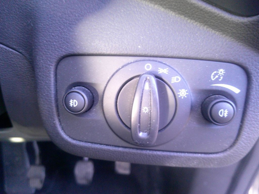 Used Ford C-Max 2016 for sale - 76901110: Photo 17