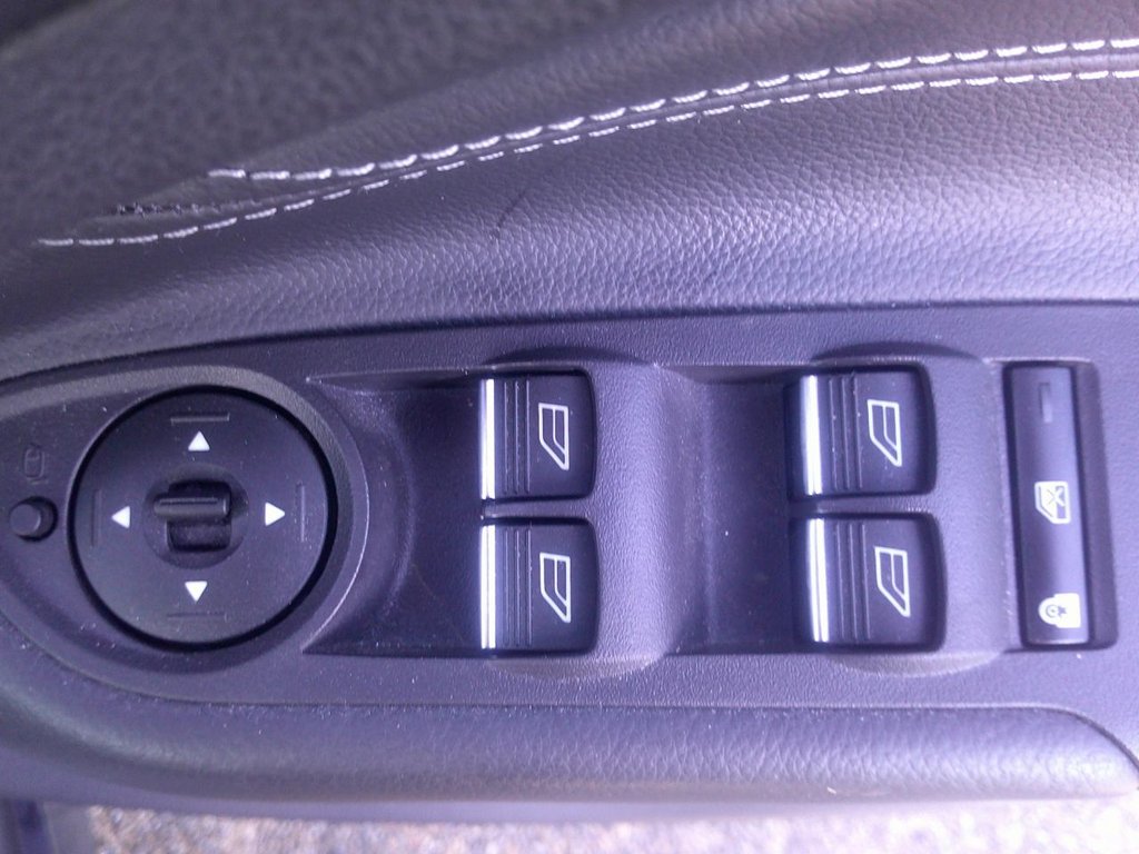 Used Ford C-Max 2016 for sale - 76901110: Photo 18