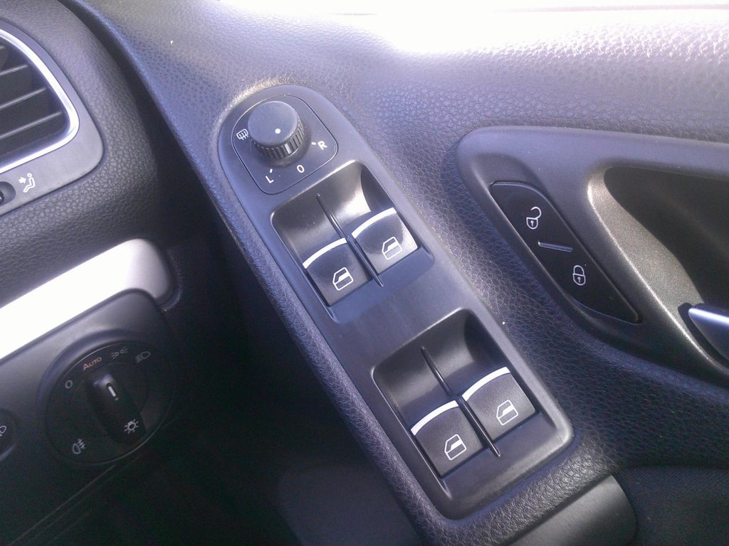 Used Volkswagen Golf 2011 for sale - 77920212: Photo 16