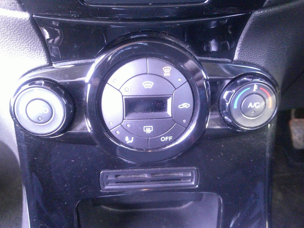 Used Ford Fiesta 2015 for sale - 76901130: Photo 10