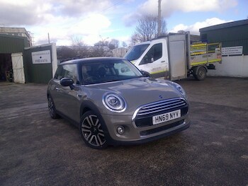 Used MINI Hatch 2019 for sale - 77250725: Photo