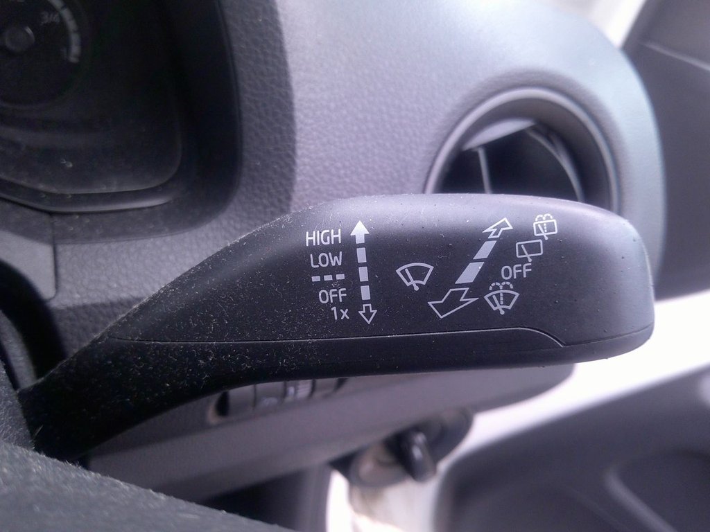 Used Volkswagen up! 2013 for sale - 77936018: Photo 25