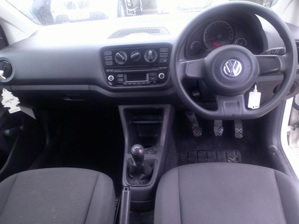 Used Volkswagen up! 2013 for sale - 77936018: Photo 3