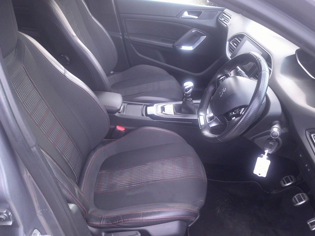 Used Peugeot 308 2017 for sale - 77341634: Photo 11