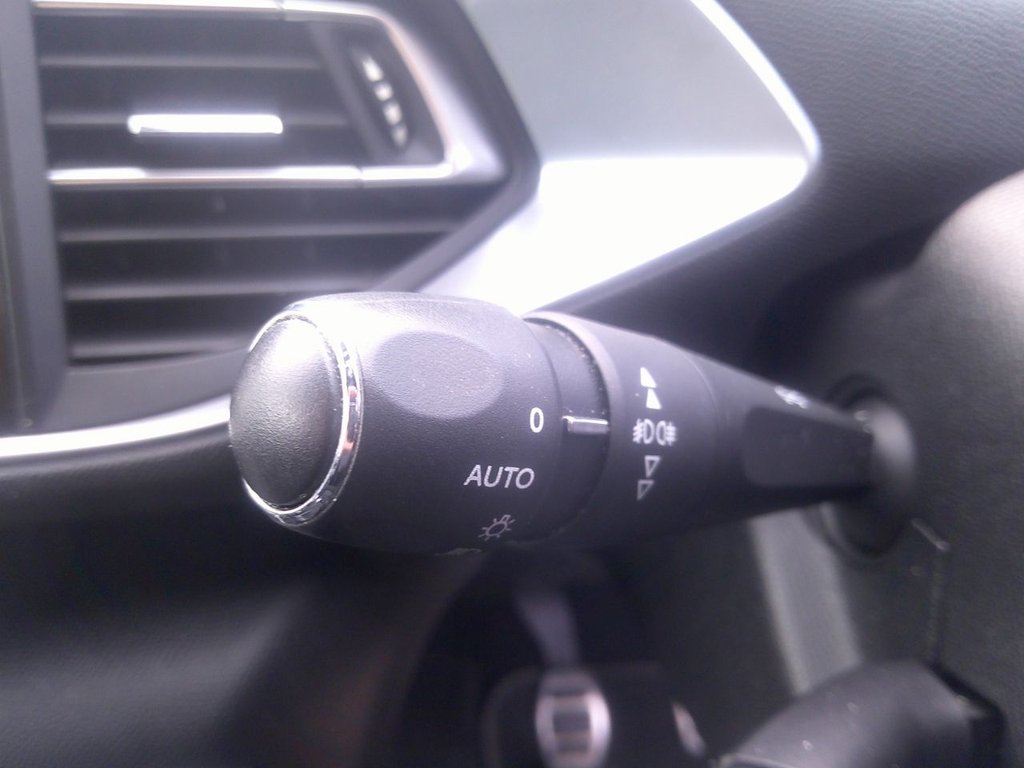 Used Peugeot 308 2017 for sale - 77341634: Photo 24