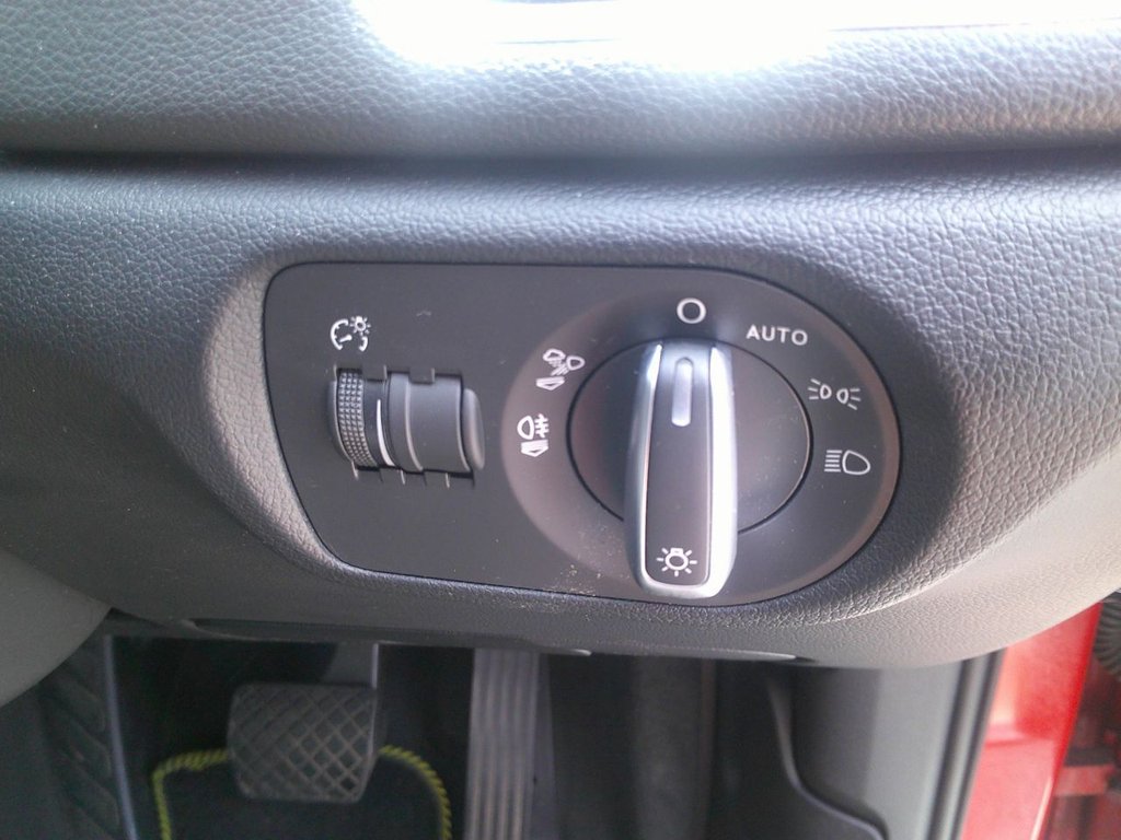 Used Audi Q3 2015 for sale - 76909932: Photo 13