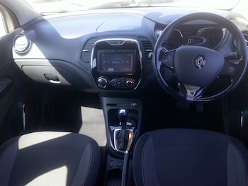 Used Renault Captur 2015 for sale - 78350379: Photo