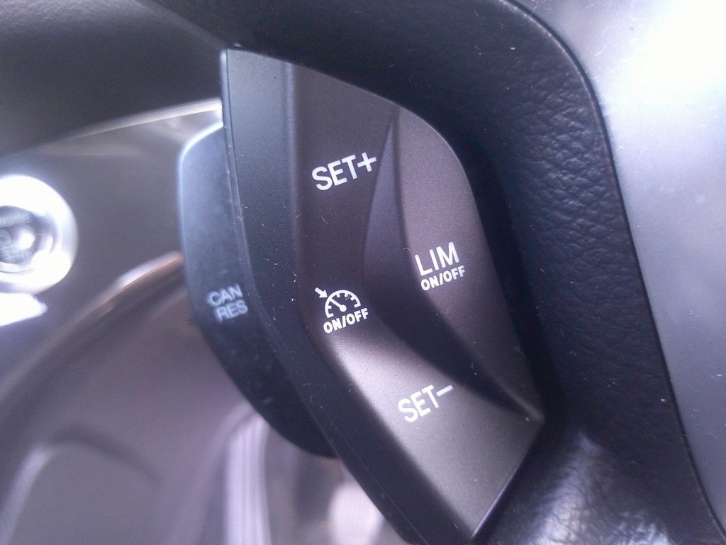 Used Ford Kuga 2015 for sale - 77355924: Photo 21