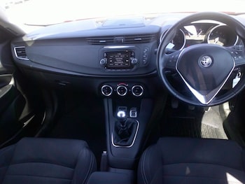 Used Alfa Romeo Giulietta 2017 for sale - 79155465: Photo
