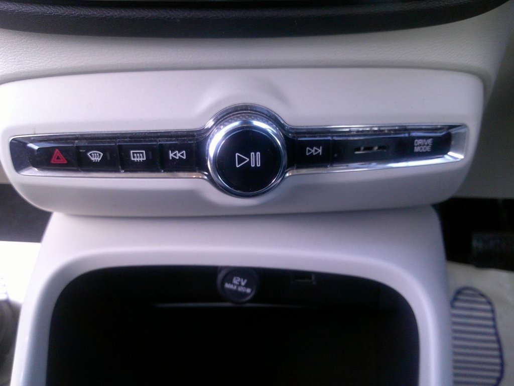 Used Volvo XC40 2019 for sale - 76647268: Photo 12