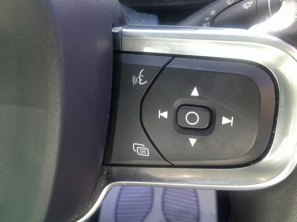 Used Volvo XC40 2019 for sale - 76647268: Photo 28