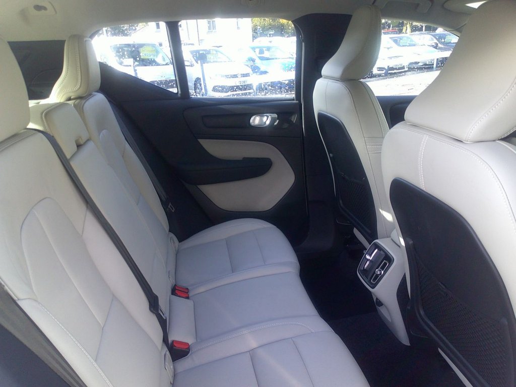 Used Volvo XC40 2019 for sale - 76647268: Photo 4