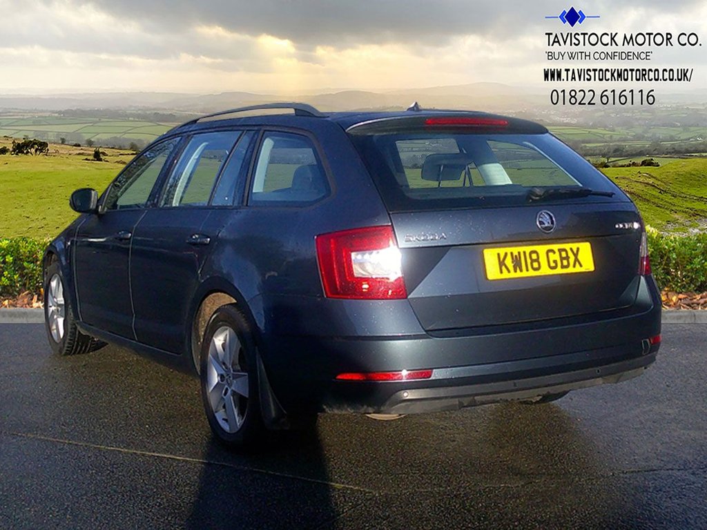 Used Skoda Octavia 2018 for sale - 76900964: Photo 10