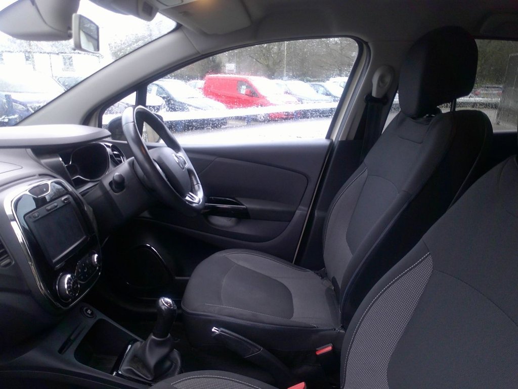 Used Renault Captur 2016 for sale - 76900950: Photo 12