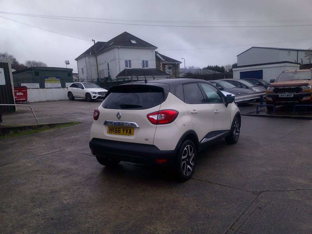 Used Renault Captur 2016 for sale - 76900950: Photo 16