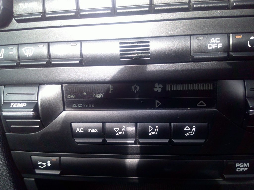 Used Porsche Boxster 2011 for sale - 76647249: Photo 15