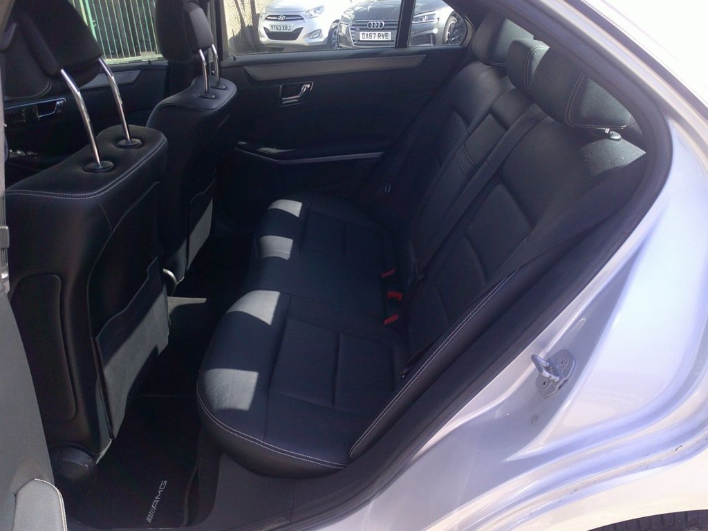 Used Mercedes-Benz E Class 2010 for sale - 77952546: Photo 10