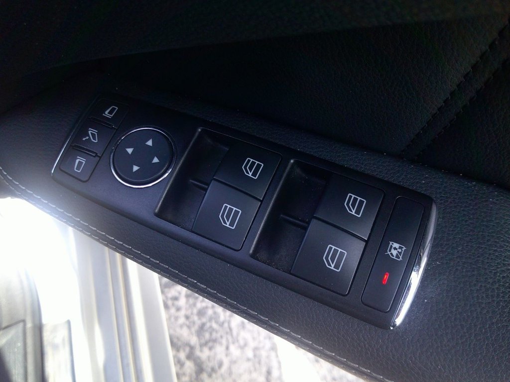 Used Mercedes-Benz E Class 2010 for sale - 77952546: Photo 14