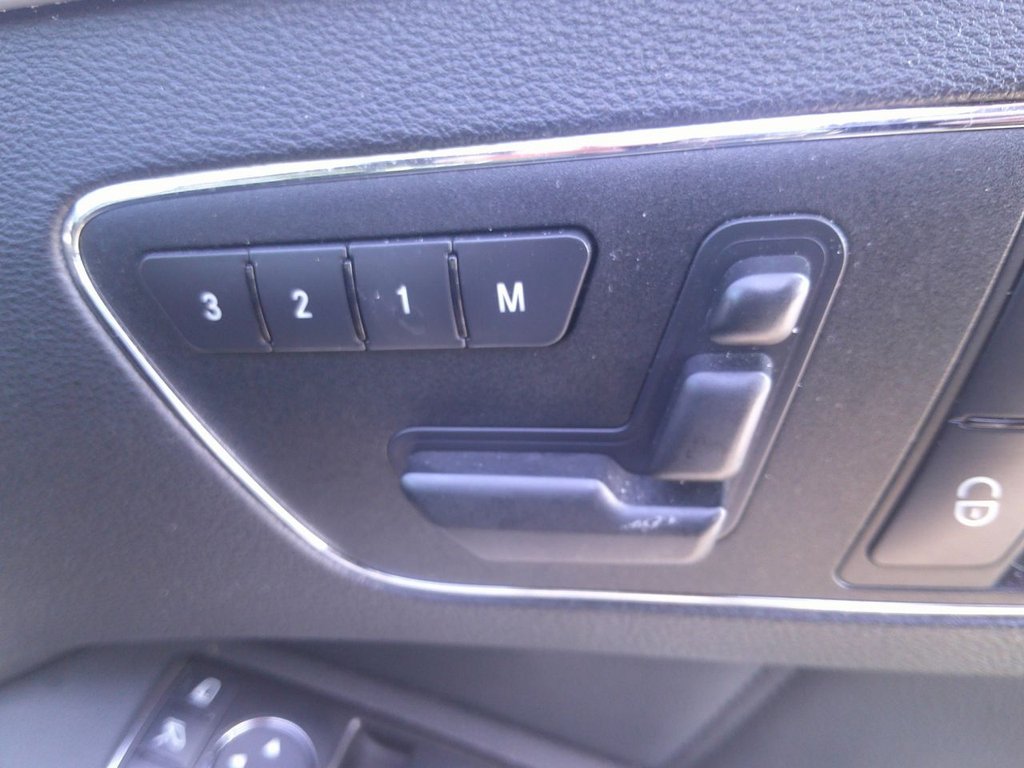 Used Mercedes-Benz E Class 2010 for sale - 77952546: Photo 15