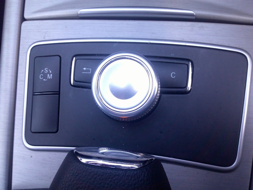 Used Mercedes-Benz E Class 2010 for sale - 77952546: Photo 26