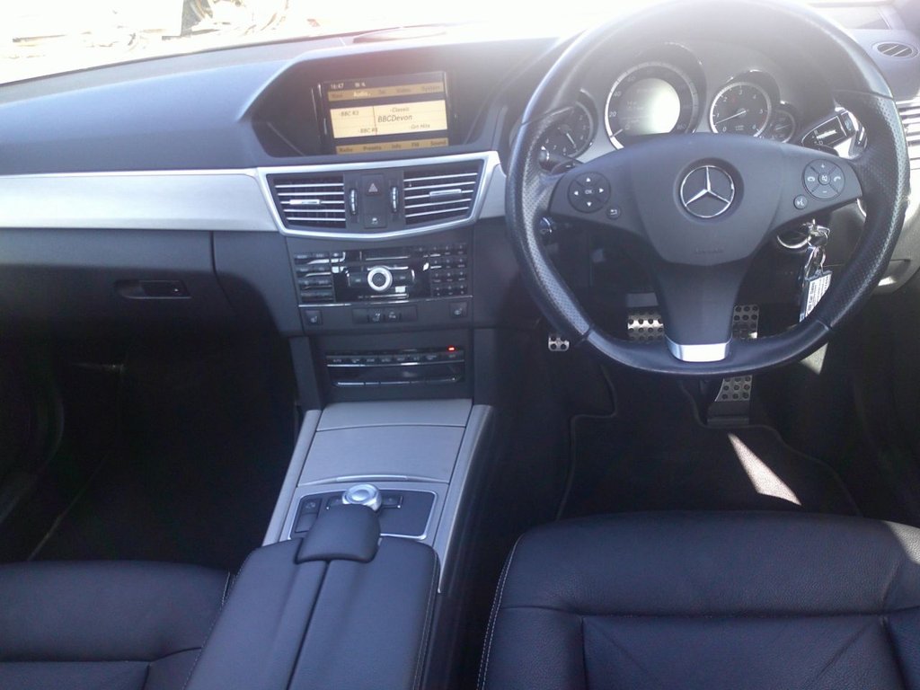 Used Mercedes-Benz E Class 2010 for sale - 77952546: Photo 4