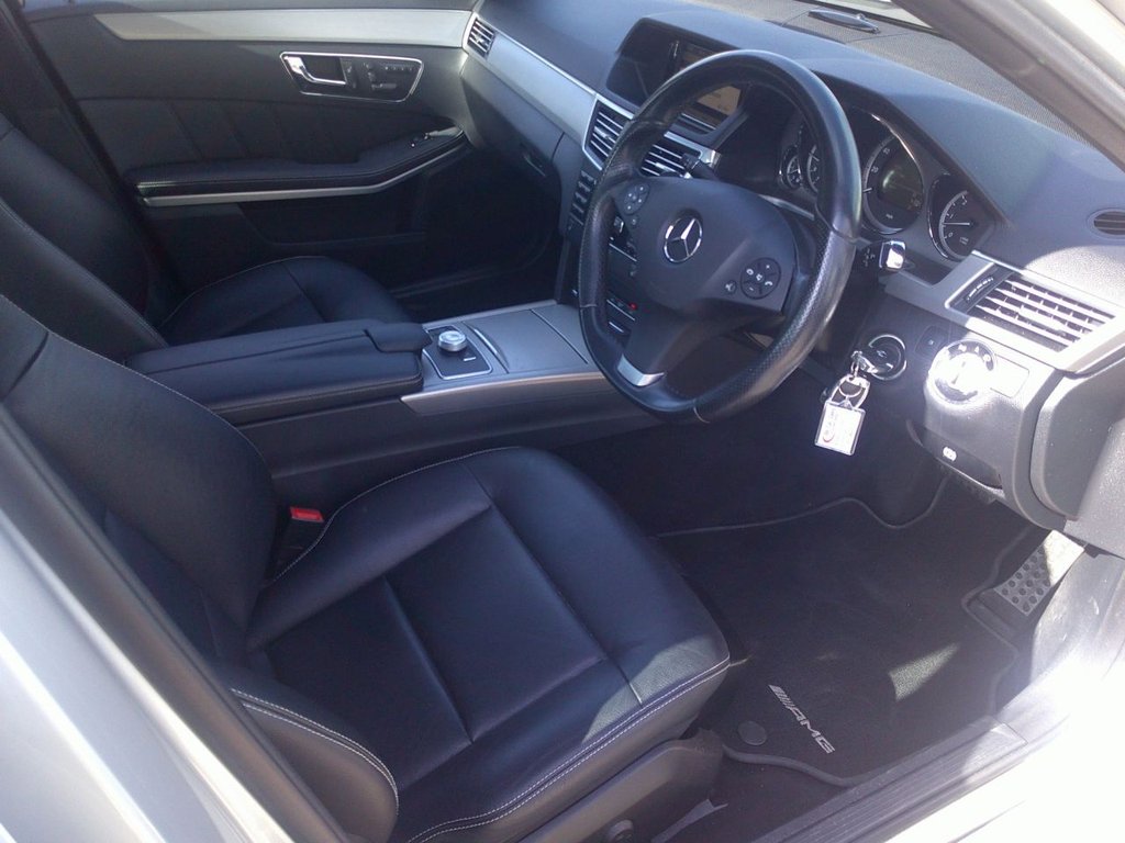 Used Mercedes-Benz E Class 2010 for sale - 77952546: Photo 6