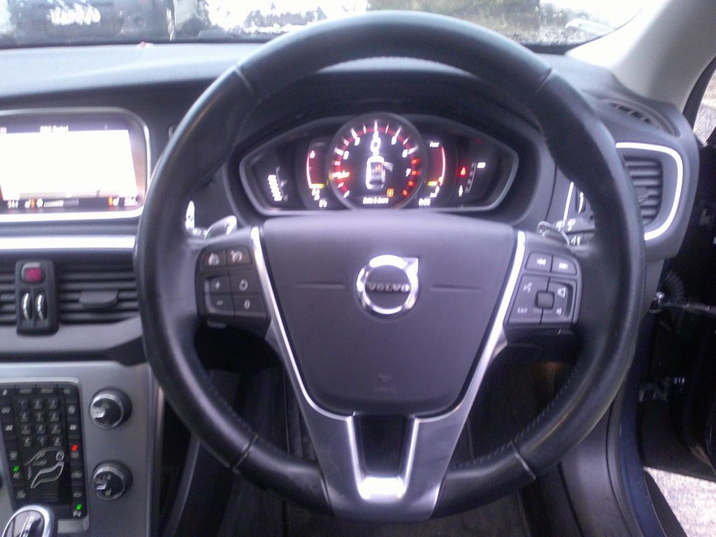 Used Volvo V40 Cross Country 2018 for sale - 77133365: Photo 15