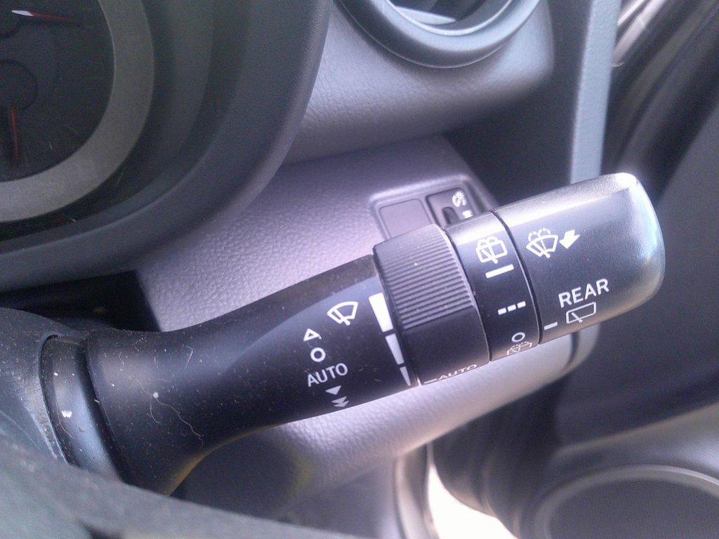 Used Toyota RAV4 2012 for sale - 76642450: Photo 15