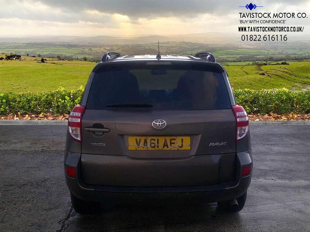 Used Toyota RAV4 2012 for sale - 76642450: Photo 18