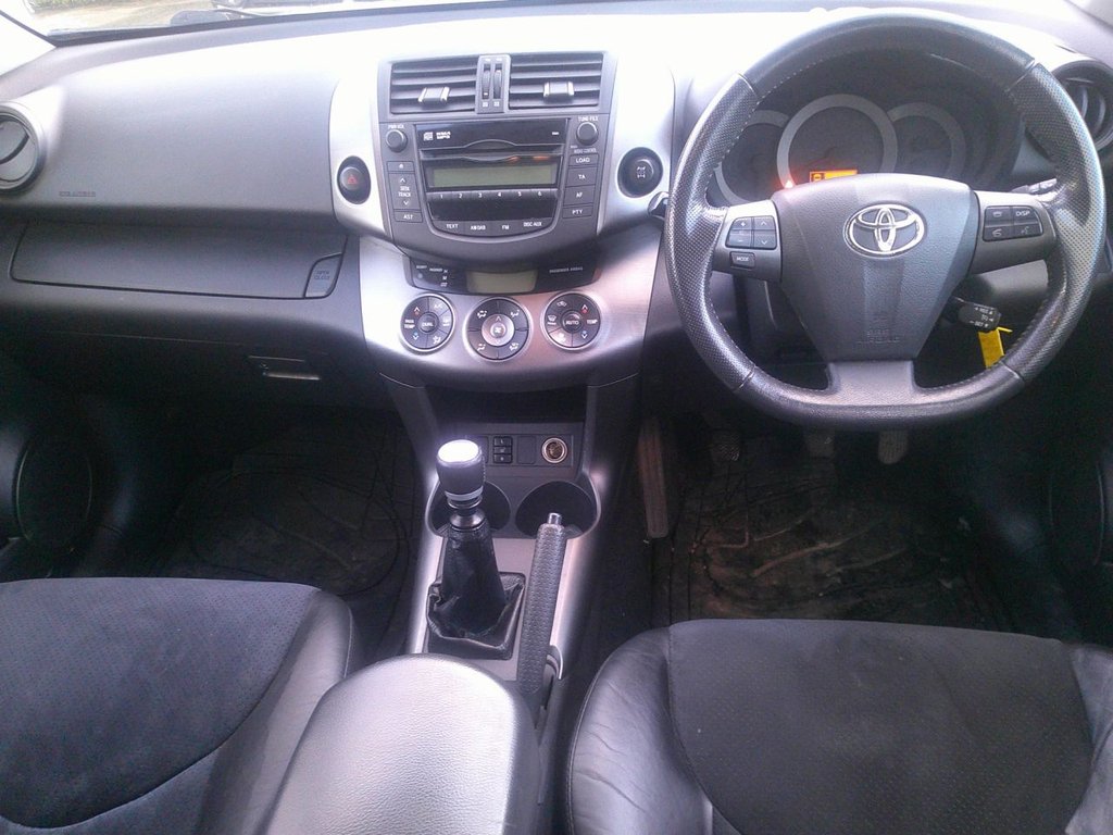 Used Toyota RAV4 2012 for sale - 76642450: Photo 3