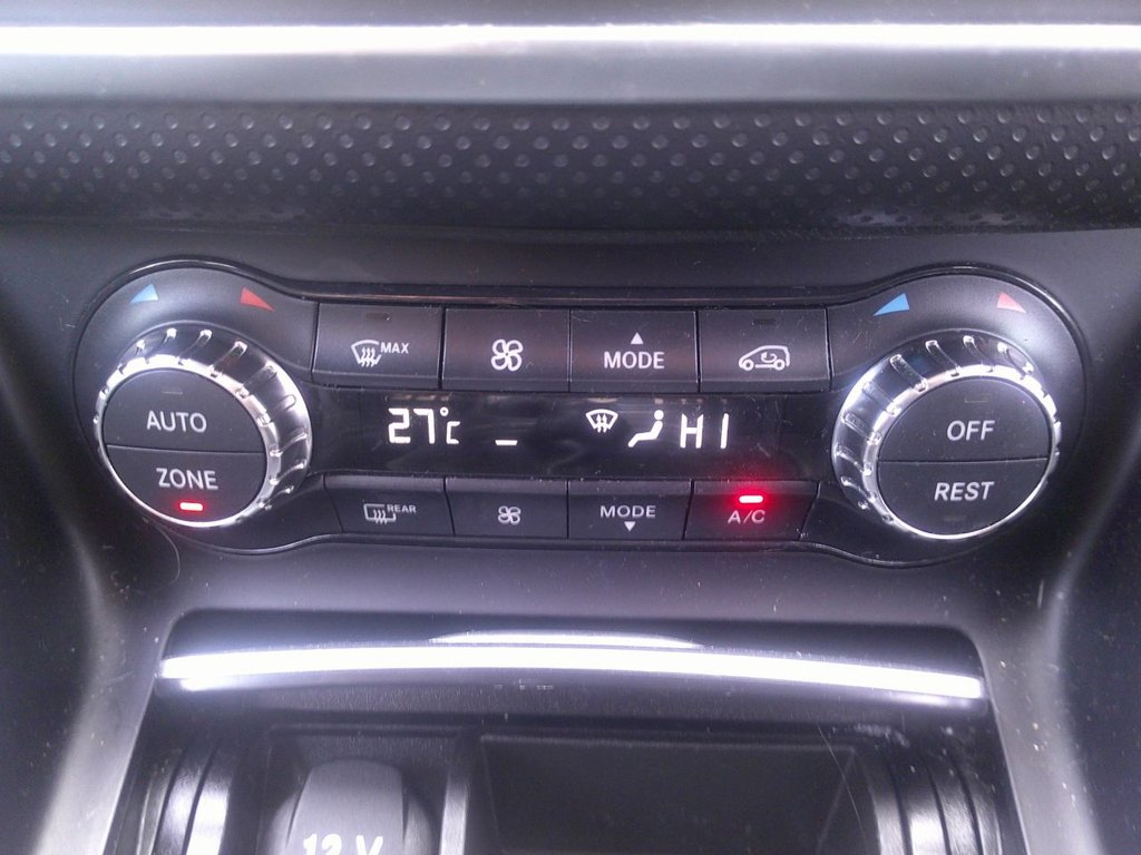 Used Mercedes-Benz A-Class 2015 for sale - 78082977: Photo 32