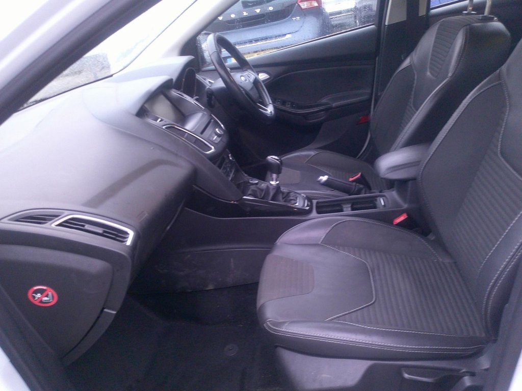 Used Ford Focus 2015 for sale - 77133367: Photo 8