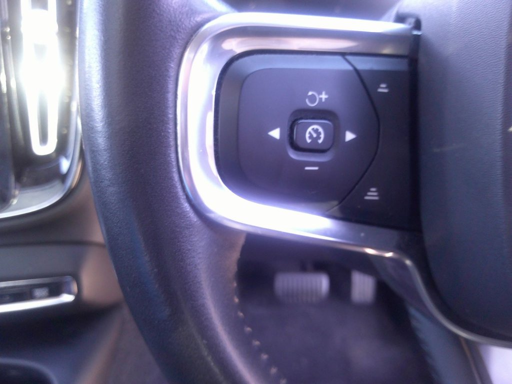 Used Volvo XC40 2018 for sale - 77642925: Photo 17