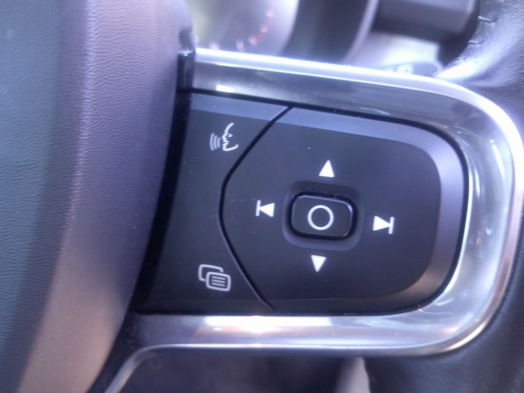 Used Volvo XC40 2018 for sale - 77642925: Photo 18