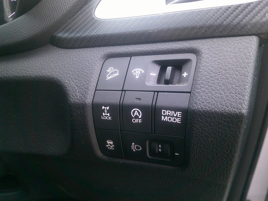 Used Hyundai Santa Fe 2016 for sale - 77534708: Photo 24