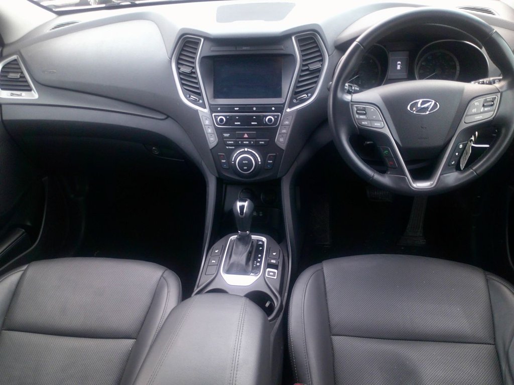Used Hyundai Santa Fe 2016 for sale - 77534708: Photo 3