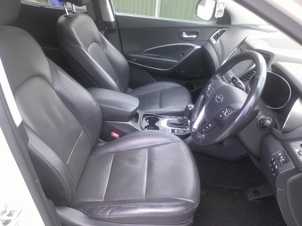 Used Hyundai Santa Fe 2016 for sale - 76647250: Photo 11