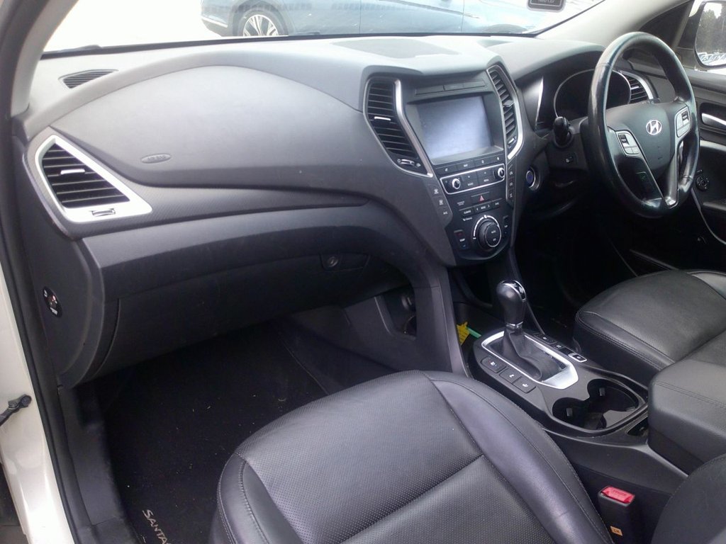 Used Hyundai Santa Fe 2016 for sale - 76647250: Photo 18