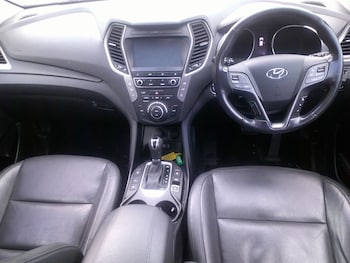 Used Hyundai Santa Fe 2016 for sale - 76647250: Photo