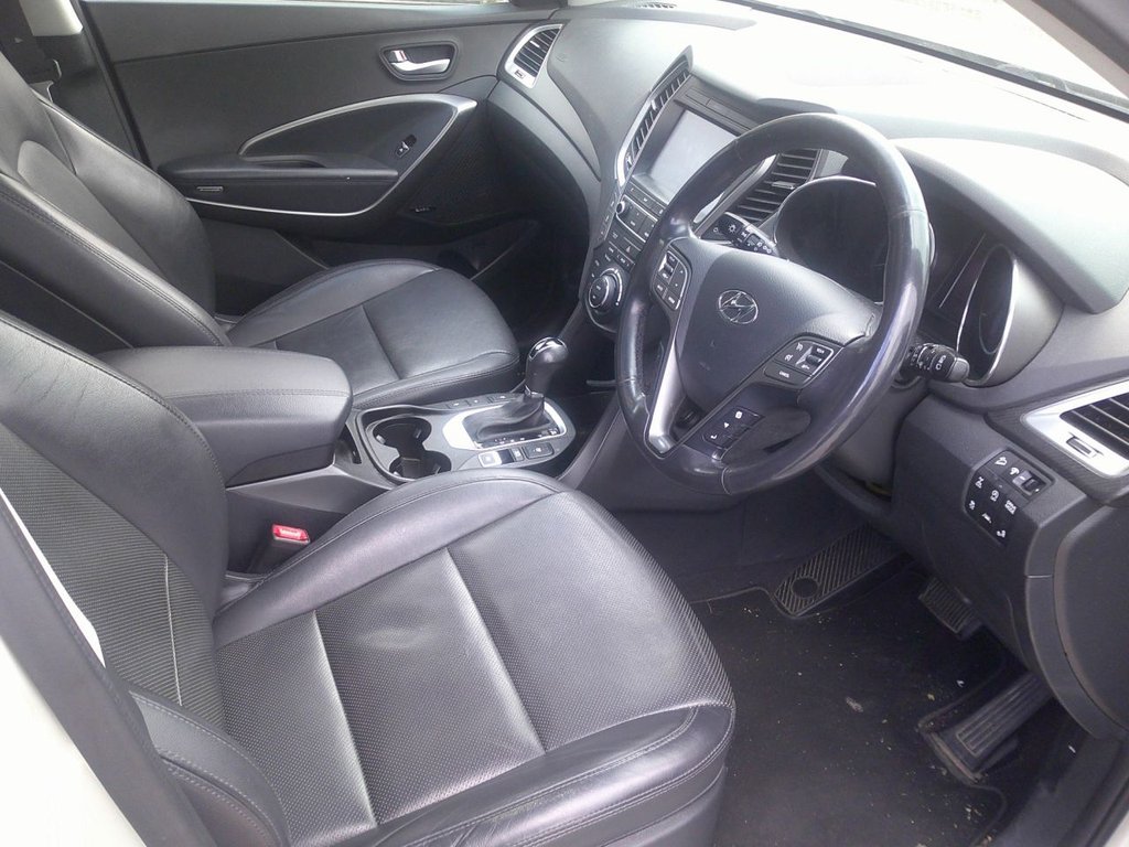 Used Hyundai Santa Fe 2016 for sale - 76647250: Photo 9