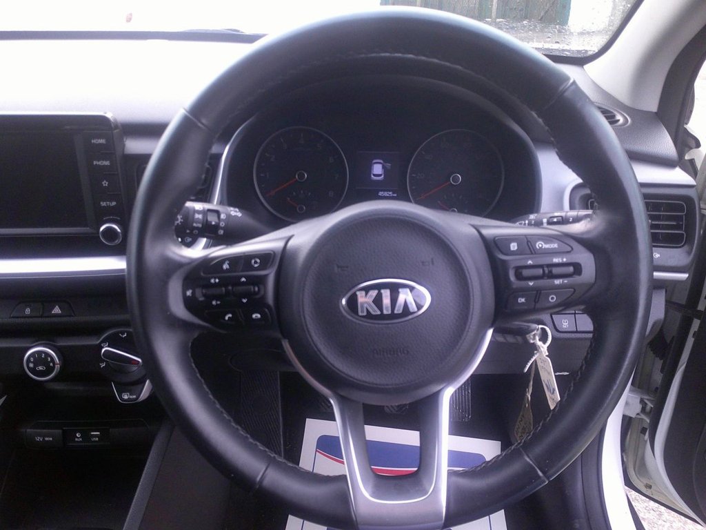 Used Kia Stonic 2018 for sale - 76647270: Photo 22