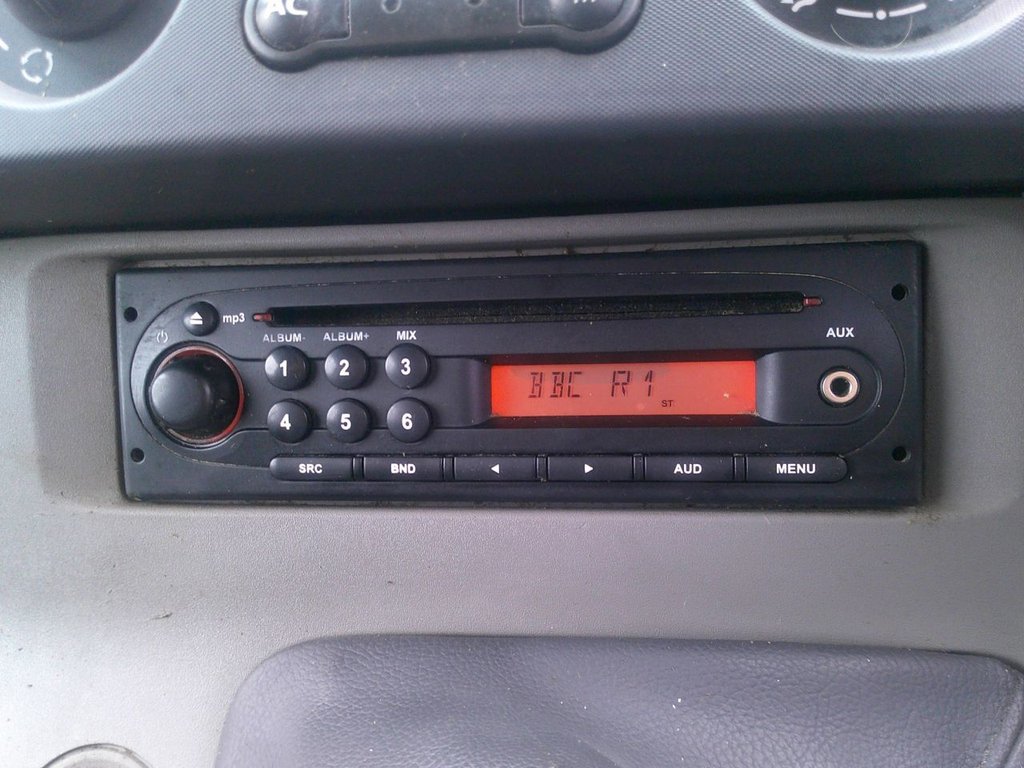 Used Renault Kangoo 2010 for sale - 76647261: Photo 13