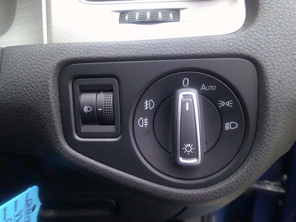 Used Volkswagen Golf 2014 for sale - 77563820: Photo 21