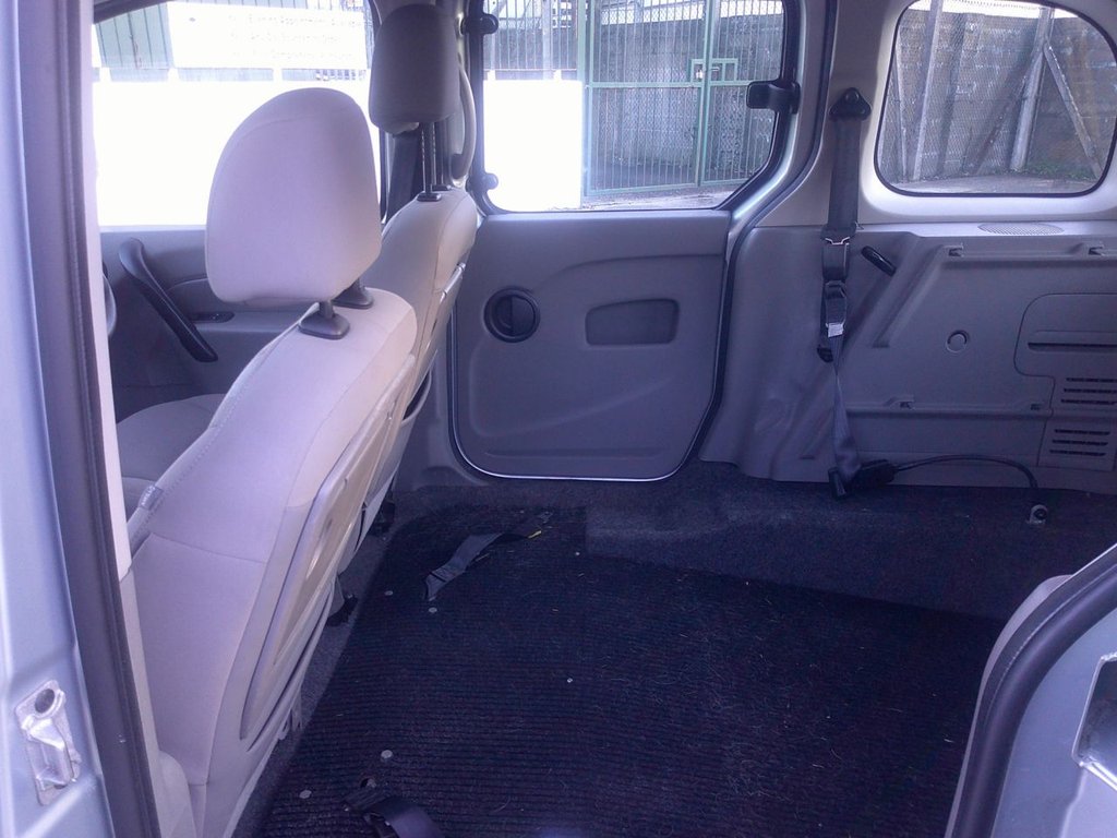 Used Renault Kangoo 2011 for sale - 76647269: Photo 17